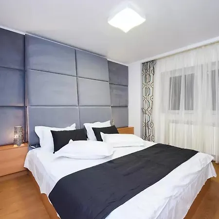 Elite Apartment *
